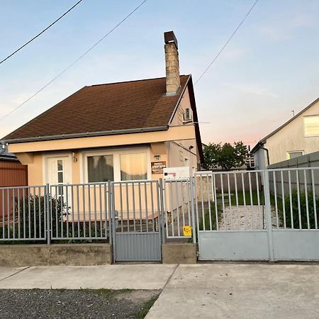 Marcell Apartman Hajdúszoboszló Esterno foto